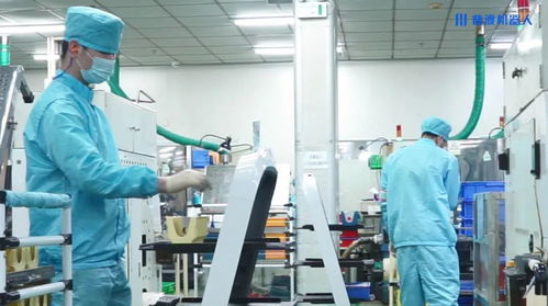 机器人亮相深圳卫视，引领工业润滑科技绿色低碳新变革